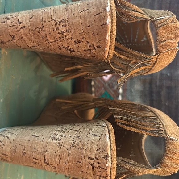 Olivia Miller Fringe Wedge Heels - Picture 3 of 4